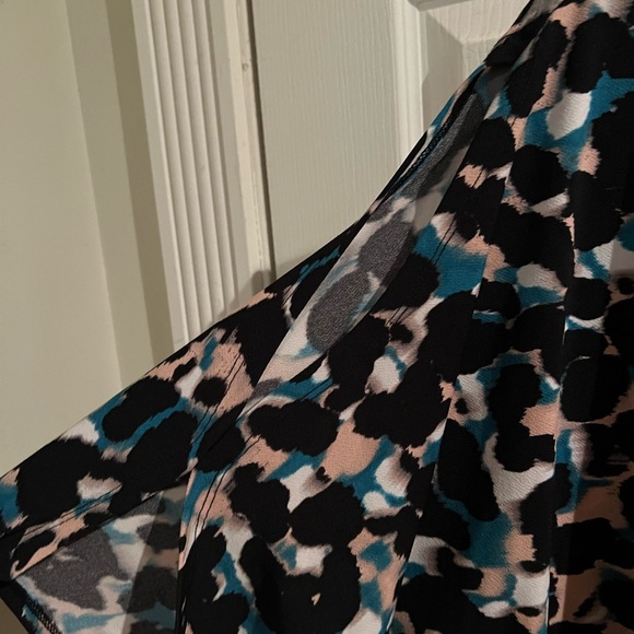 Women’s top xL - Picture 2 of 3